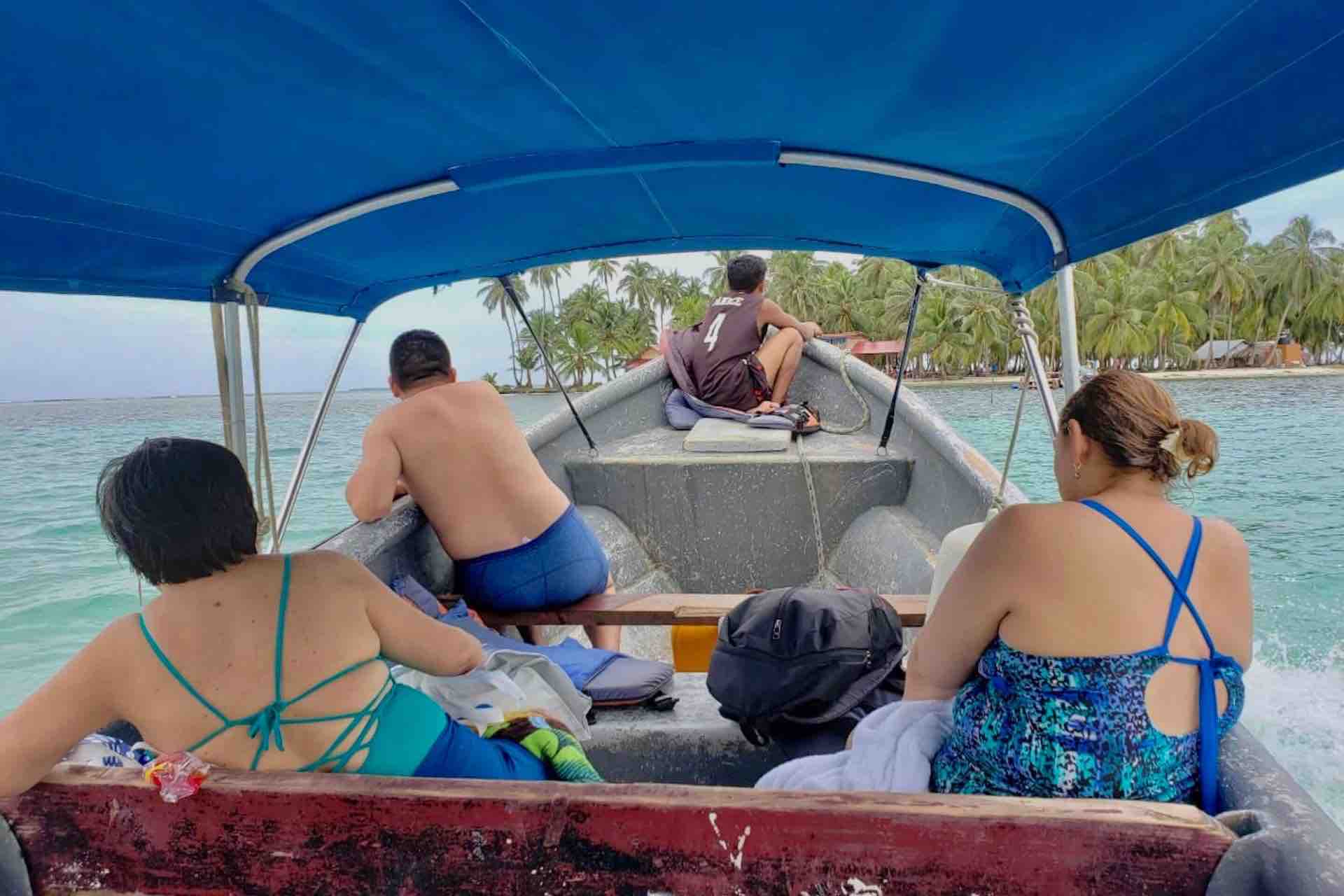 San Blas islands day tour boat guests
