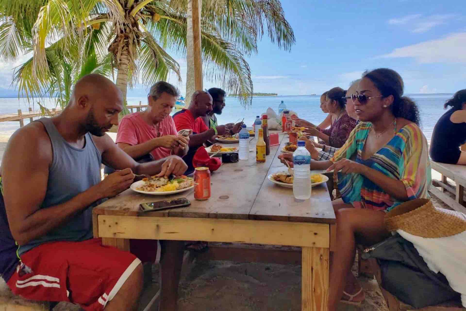 San Blas islands day tour lunch meal guests group