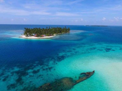 San Blas island drone view turquoise ocean