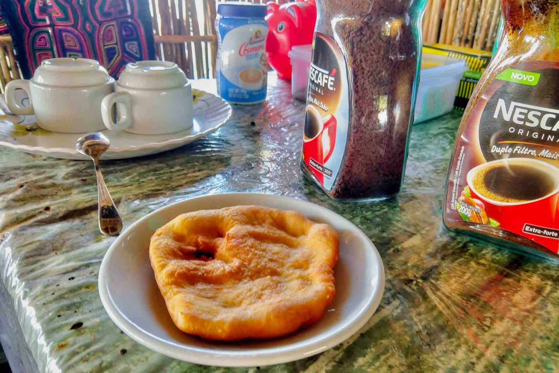 San Blas Isla Diablo ojaldre breakfast with coffee