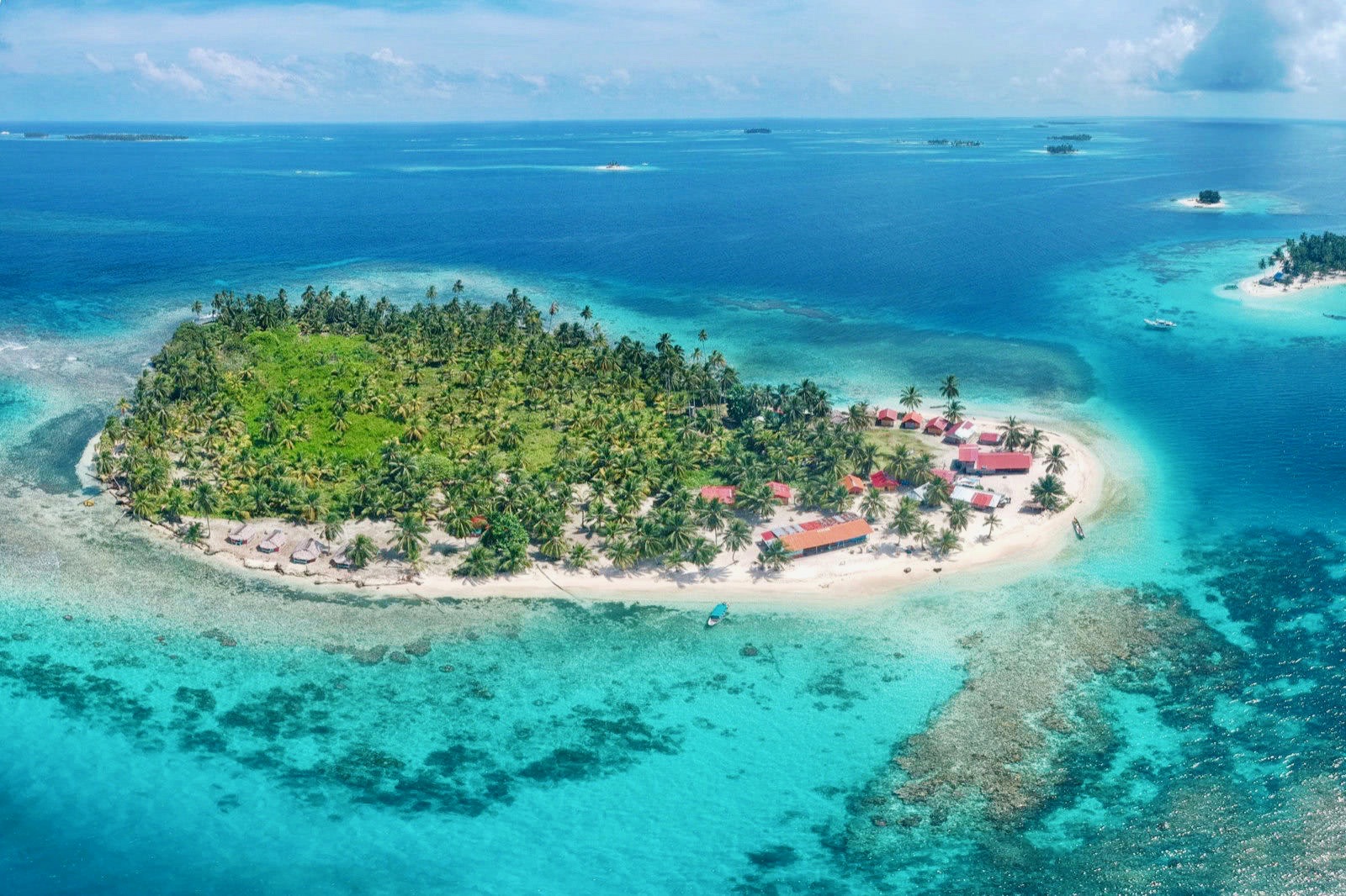 San Blas isla diablo drone view with turquoise ocean and reefs