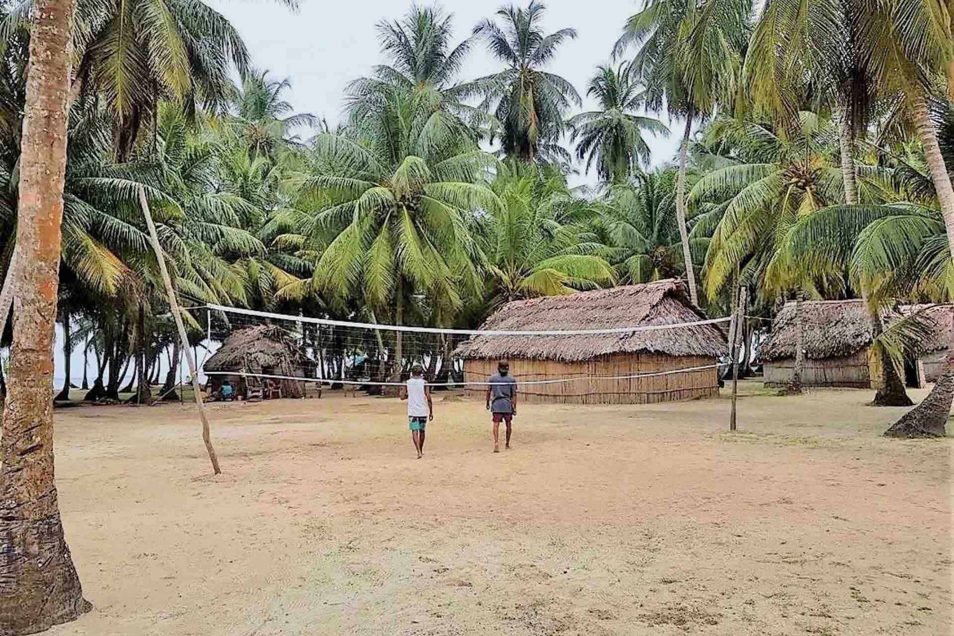 San Blas Isla Aroma beach volleyball field