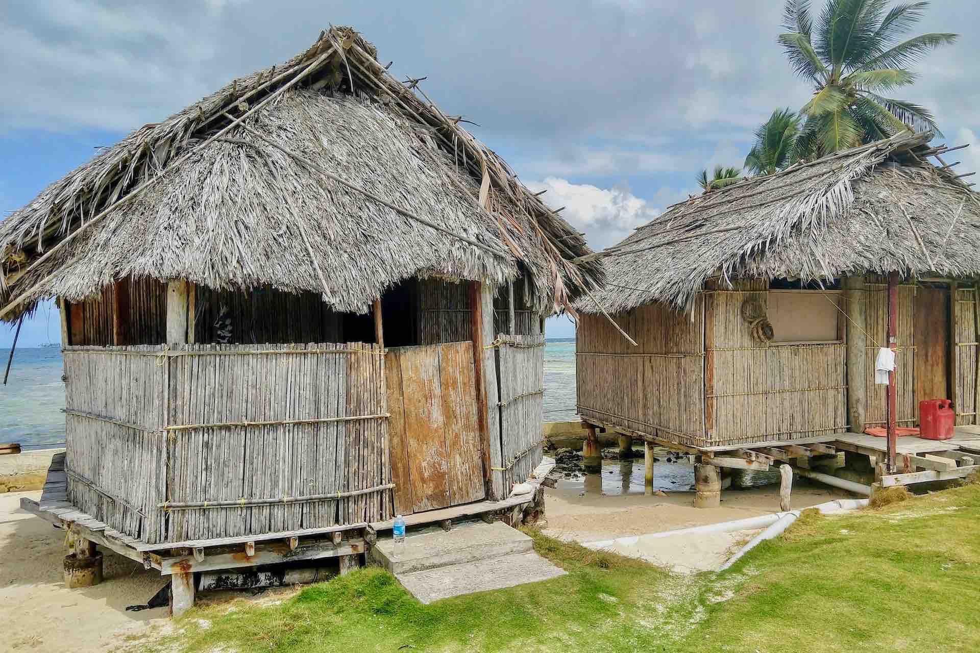 San Blas Isla Narasgandup Oceanfront thatch traditional huts