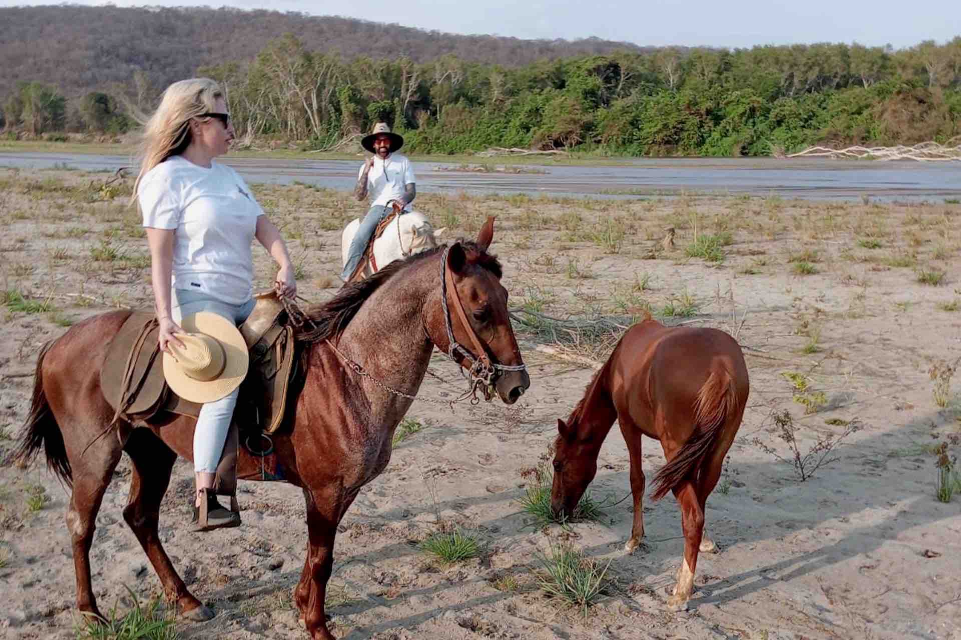 beach horseback riding copalita huatulco tours guests