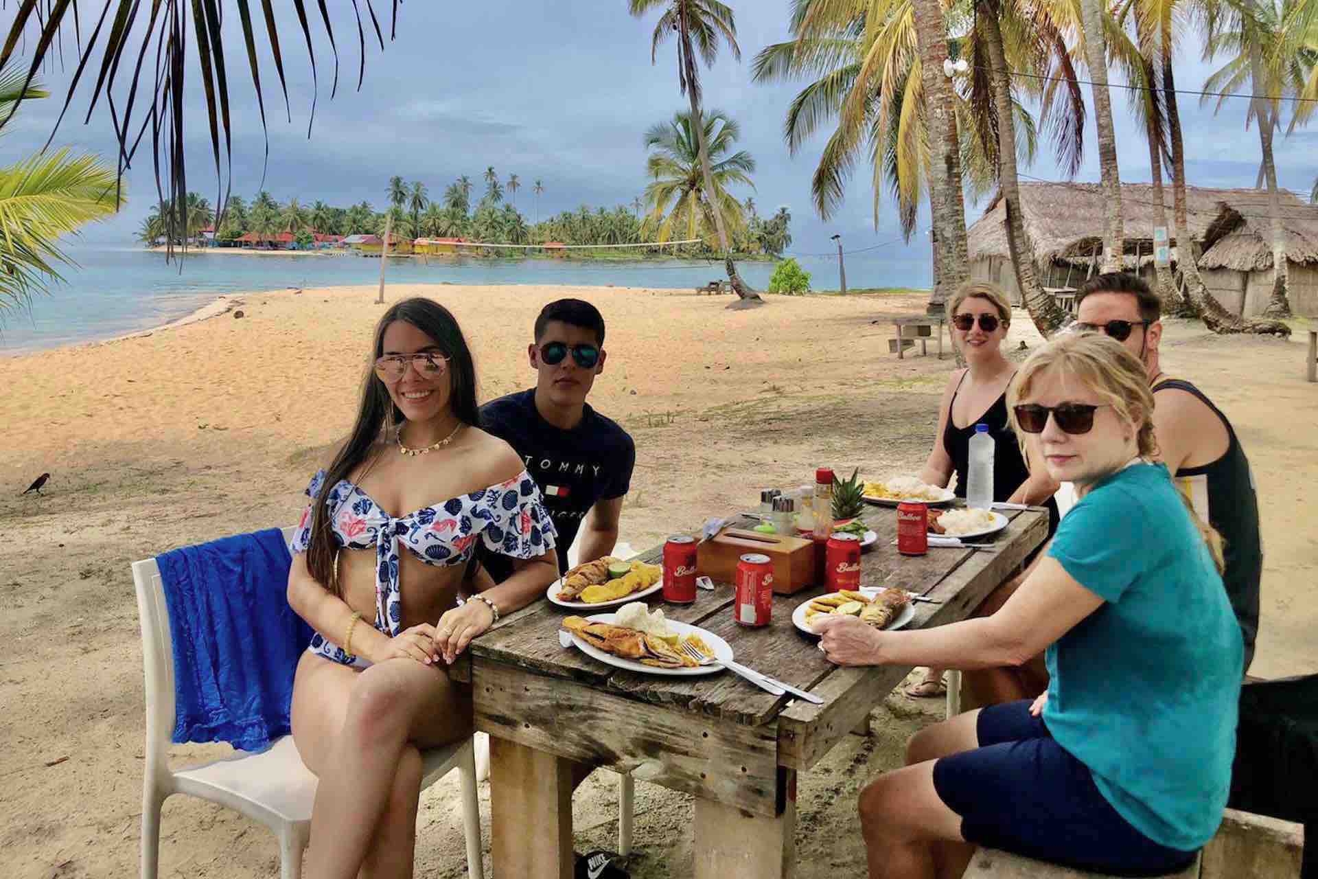 San Blas day tour guests beach lunch