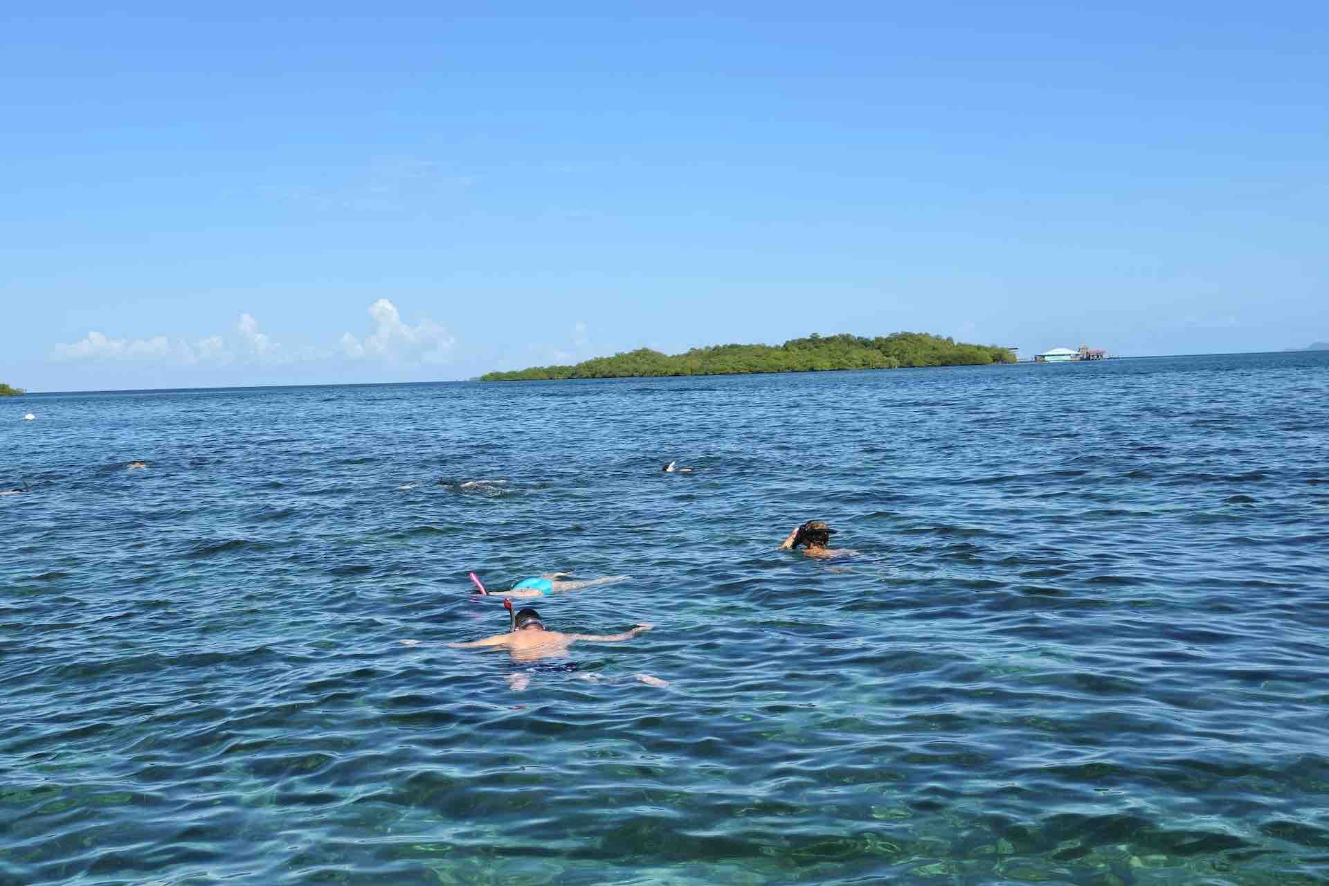 Cayos Zapatilla Beach – Bocas del Toro Cayos Zapatilla beach in Bocas del Toro, Panama