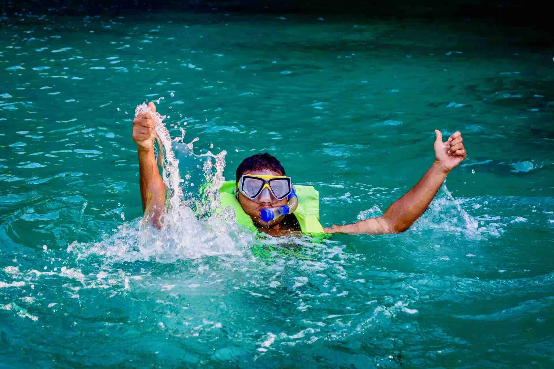Cenote Riviera Maya snorkel guest