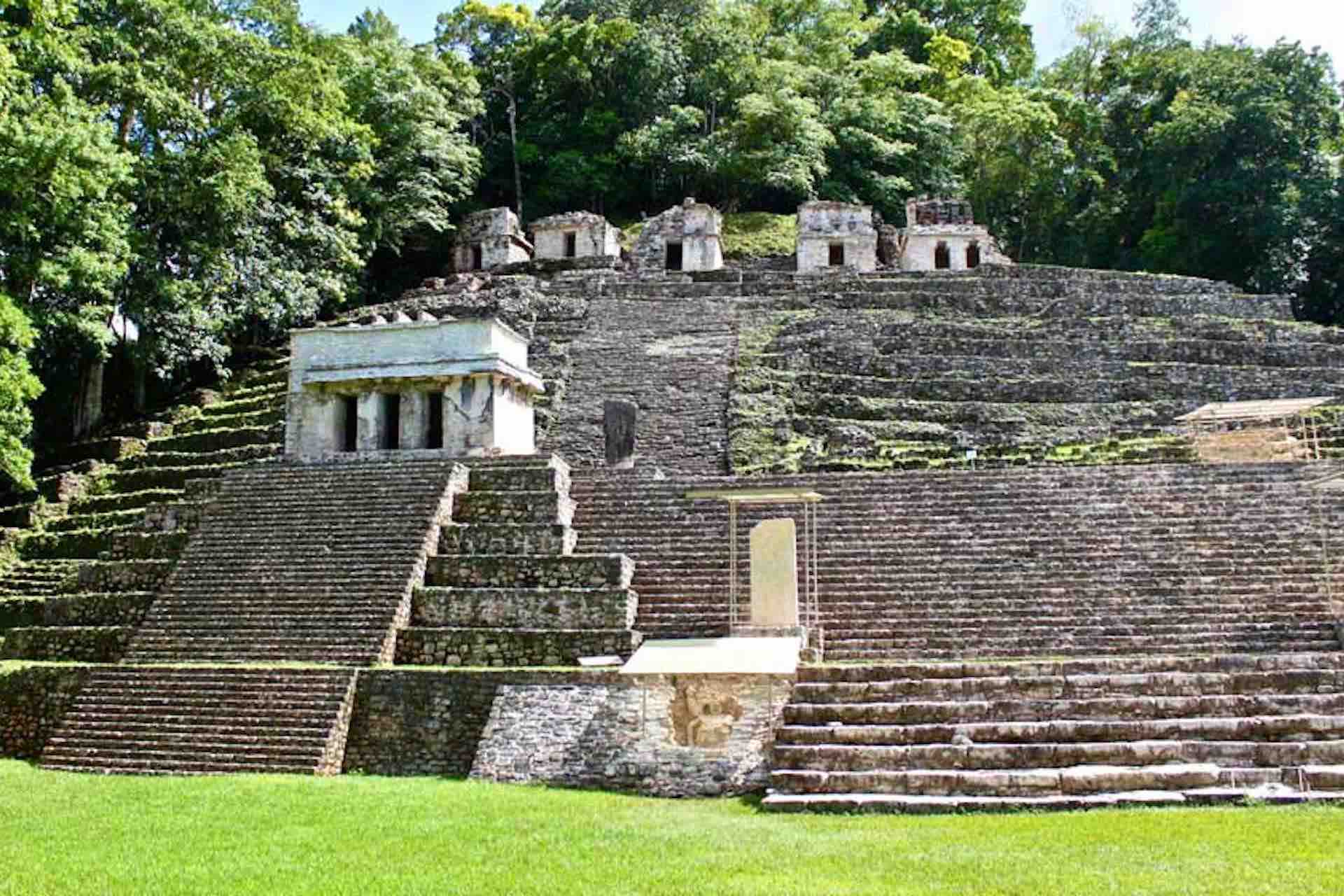 palenque-bonampak-tour pyramid