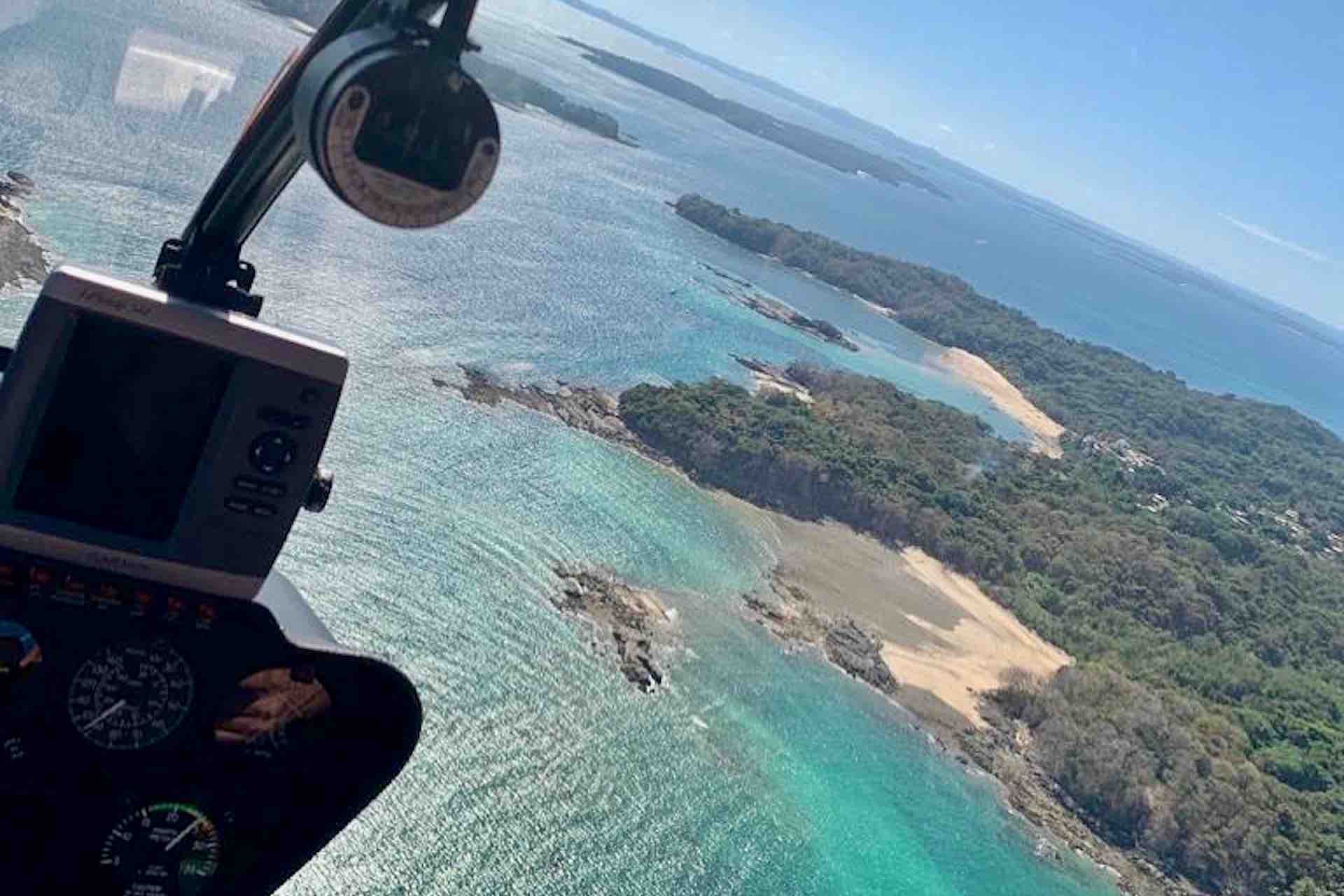 Panama helicopter tour view of Las Perlas island
