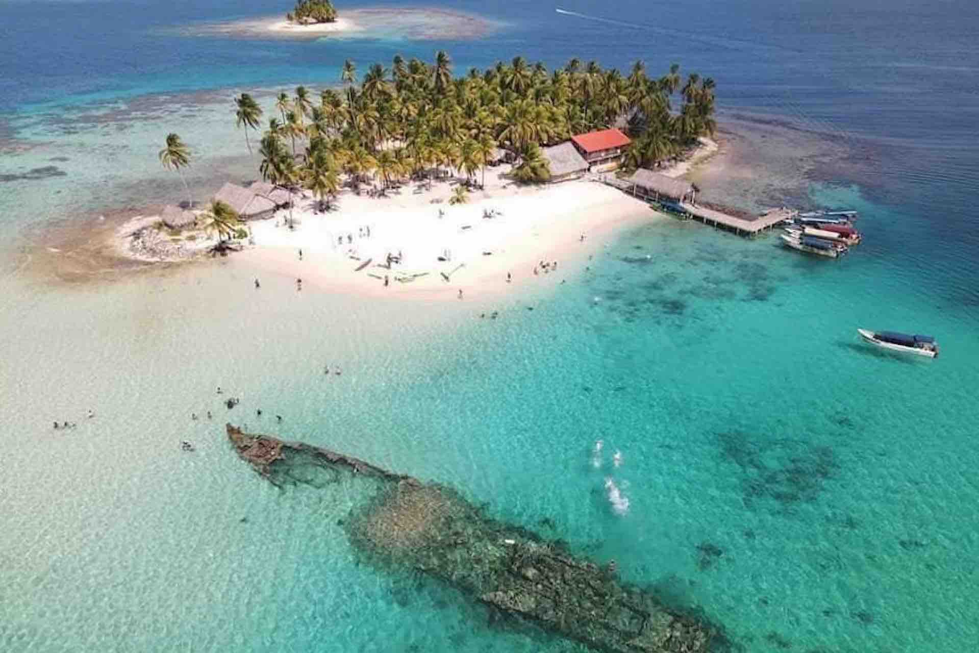 San Blas 3 Day Tour San Blas beach san blas overnight package Isla Perro island drone view of beach and shipwreck