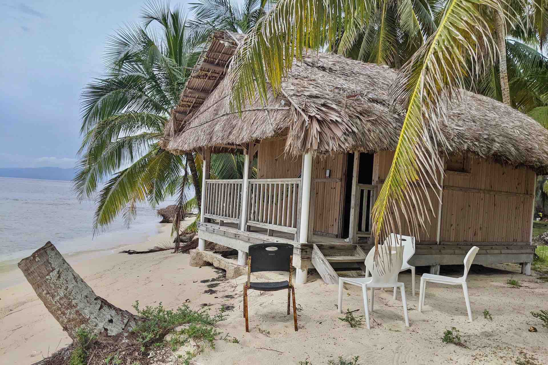 San Blas Isla Perro private beach cabin