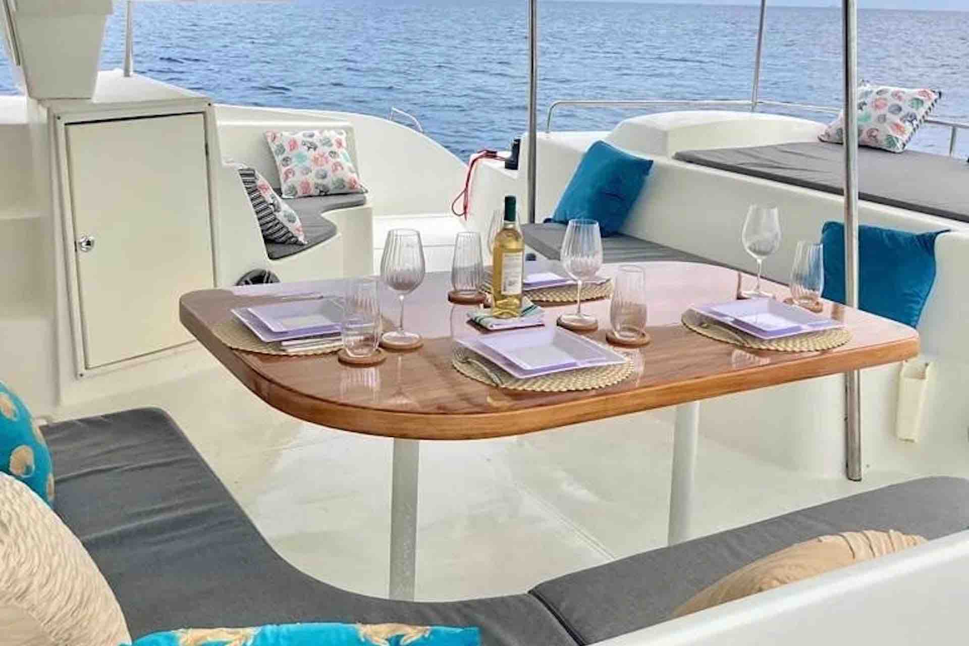Numa catamaran Outside Dining 2