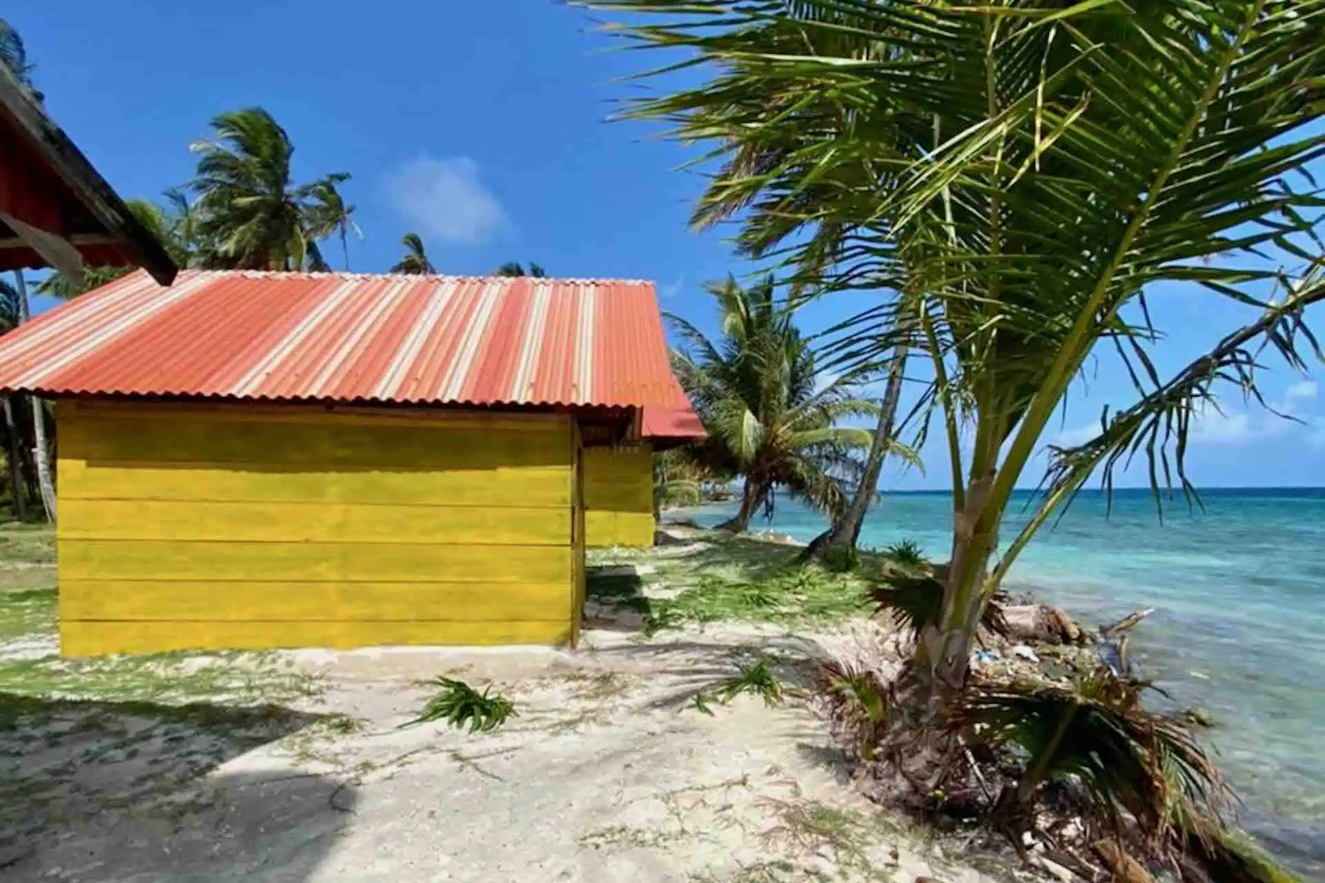 San Blas beach cabin on Igua island