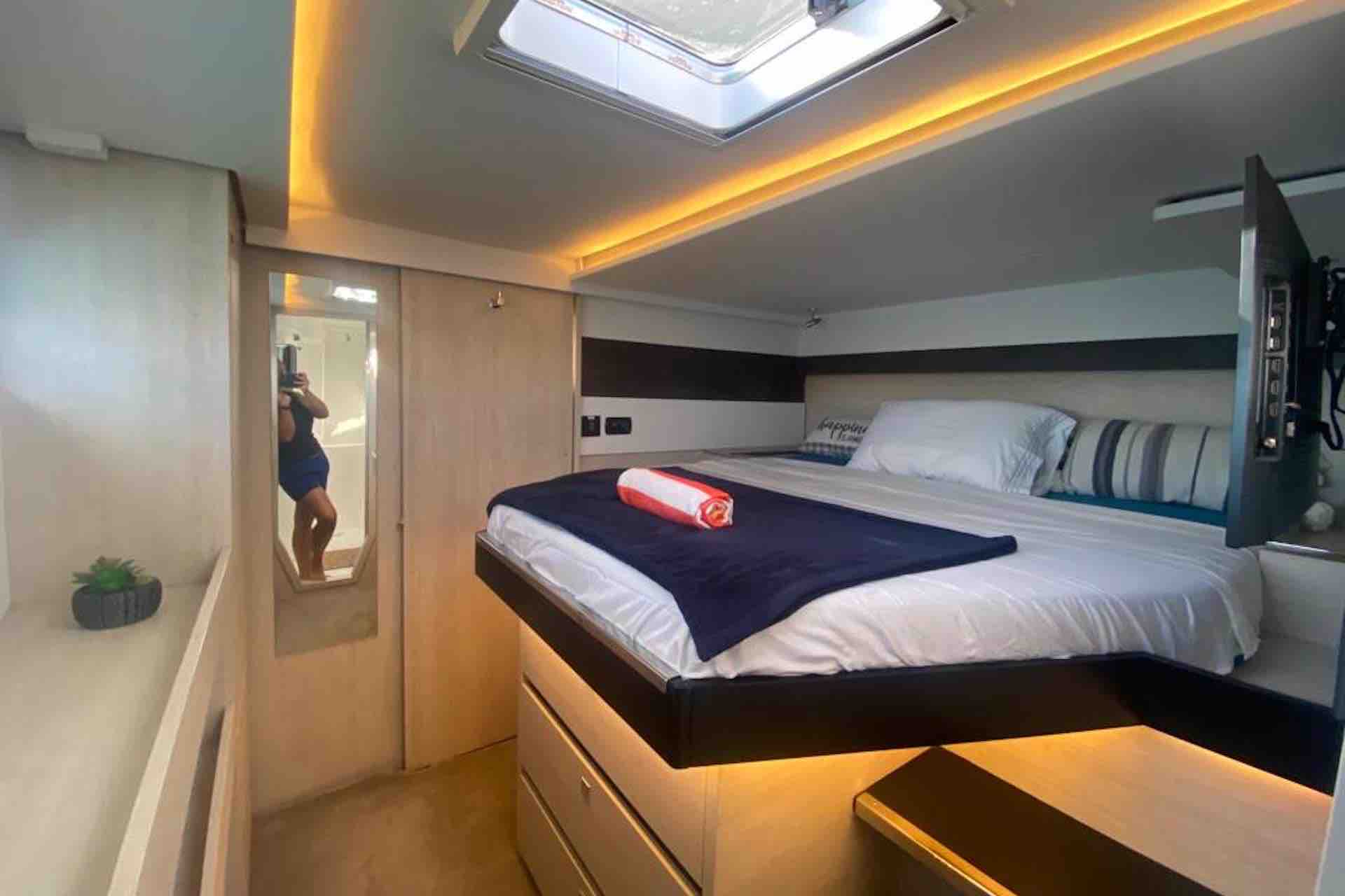San Blas Charter catamaran master bedroom