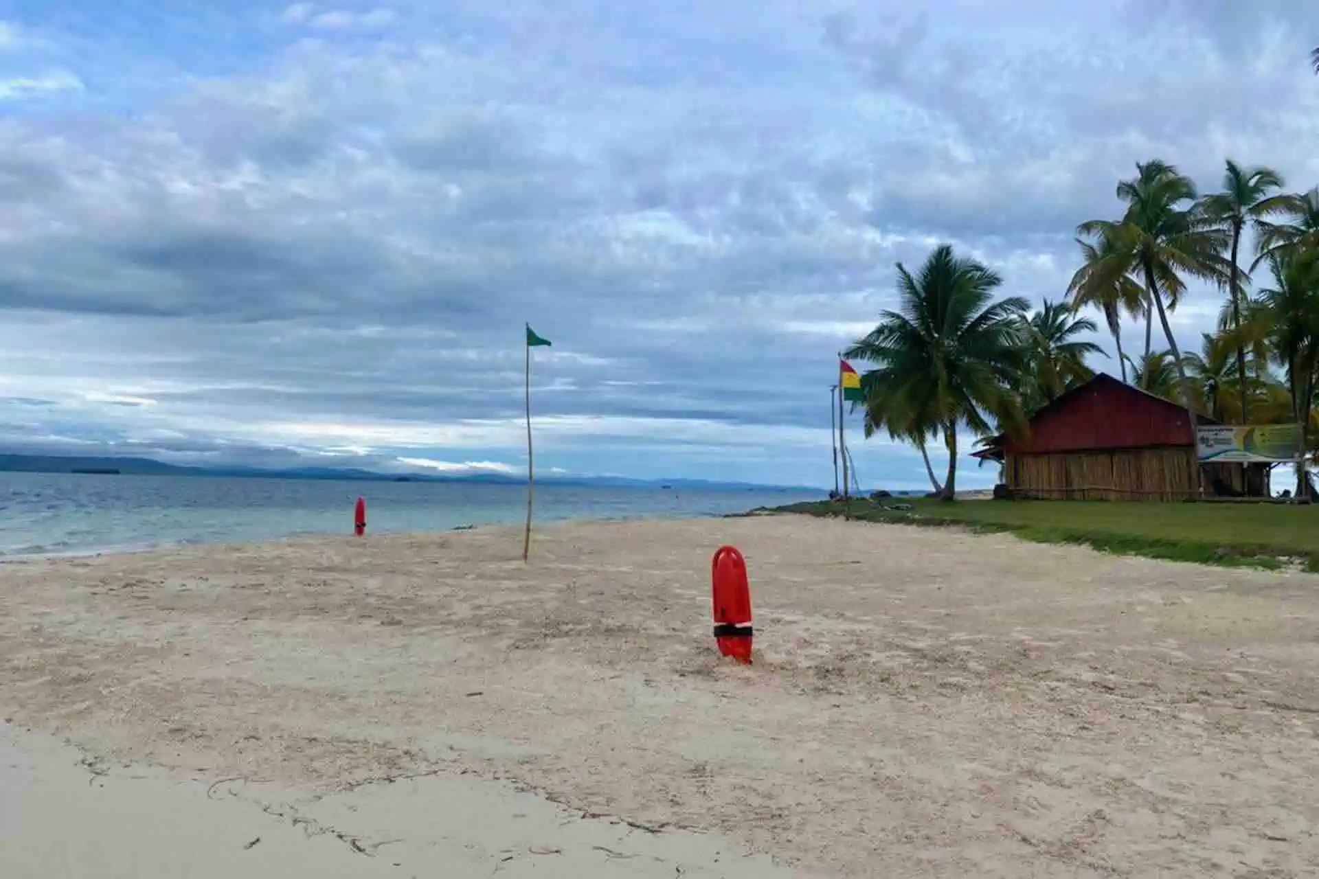 Isla Pelicano San Blas beach view
