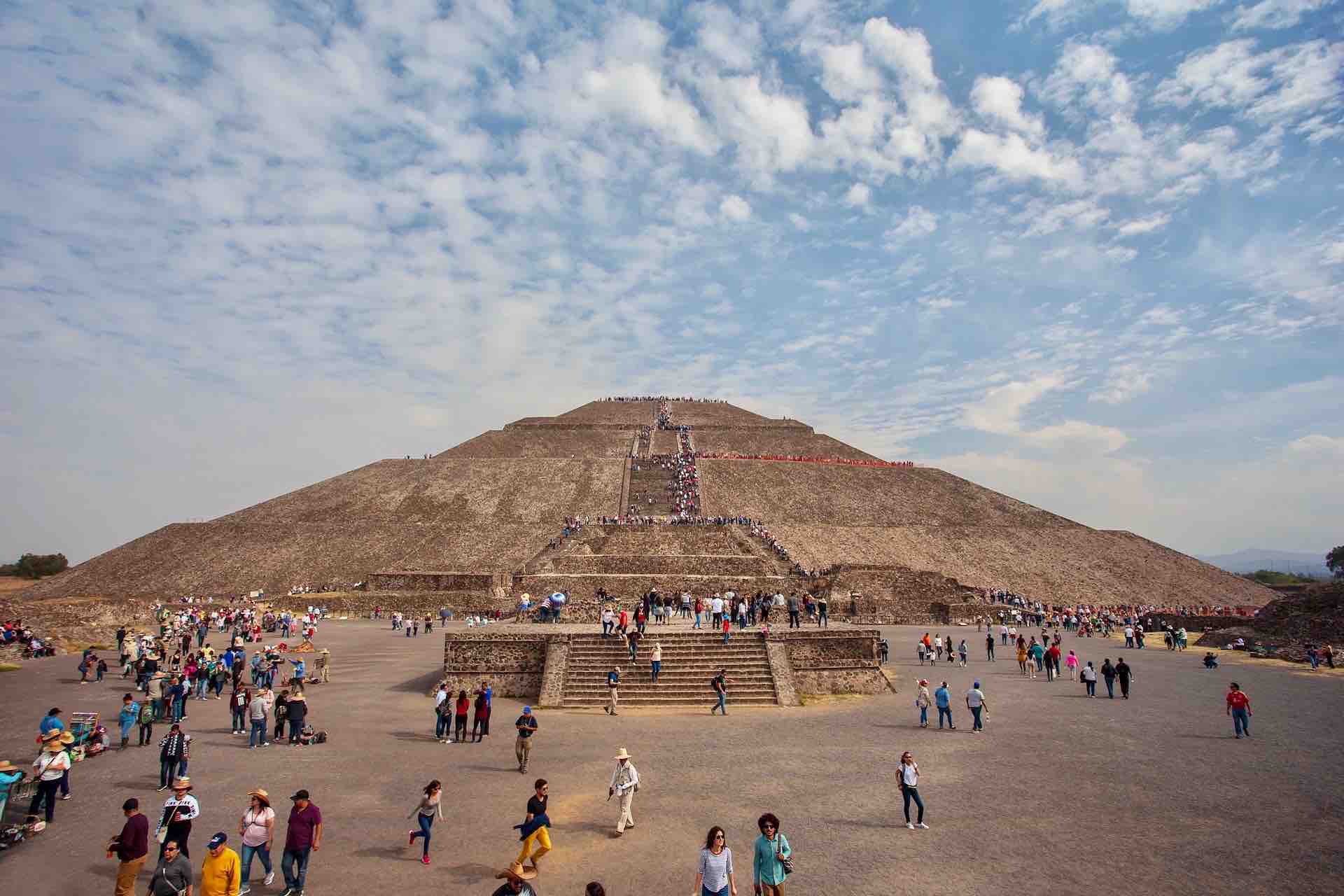 Teotihuacán Pyramids sun pyramid with visitors