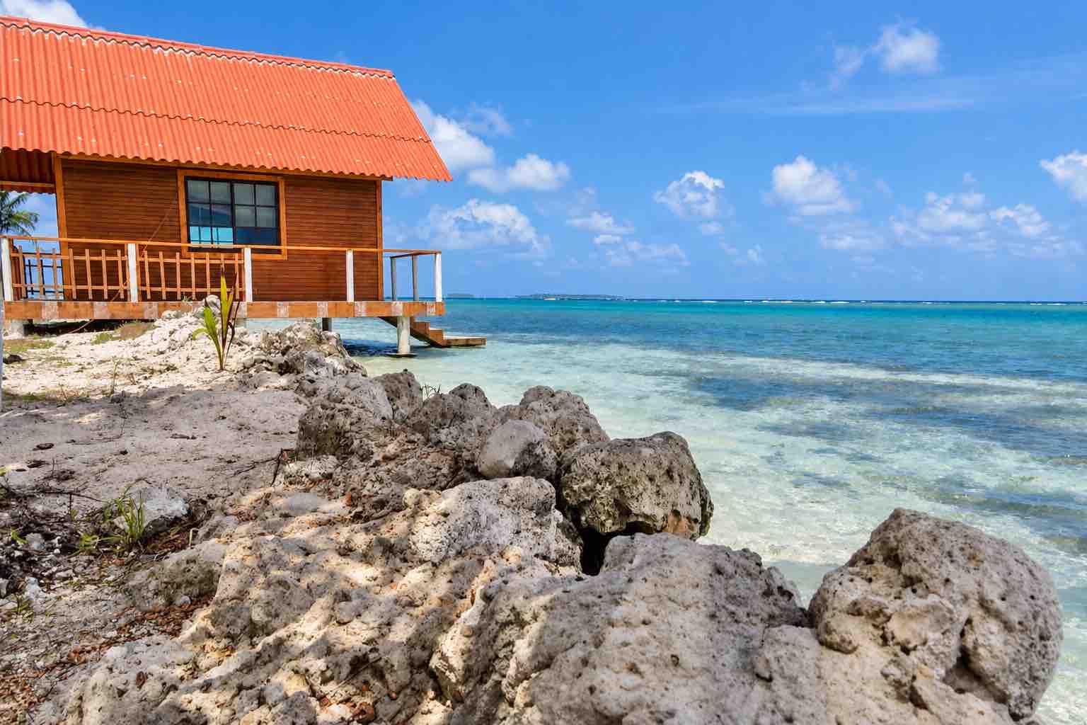 Isla Guasirdup oceanfront cabin beside the Caribbean Sea