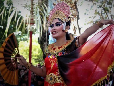 Bali woman in traditional dress