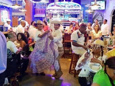 Panama City La Fonda restaurant people dancing