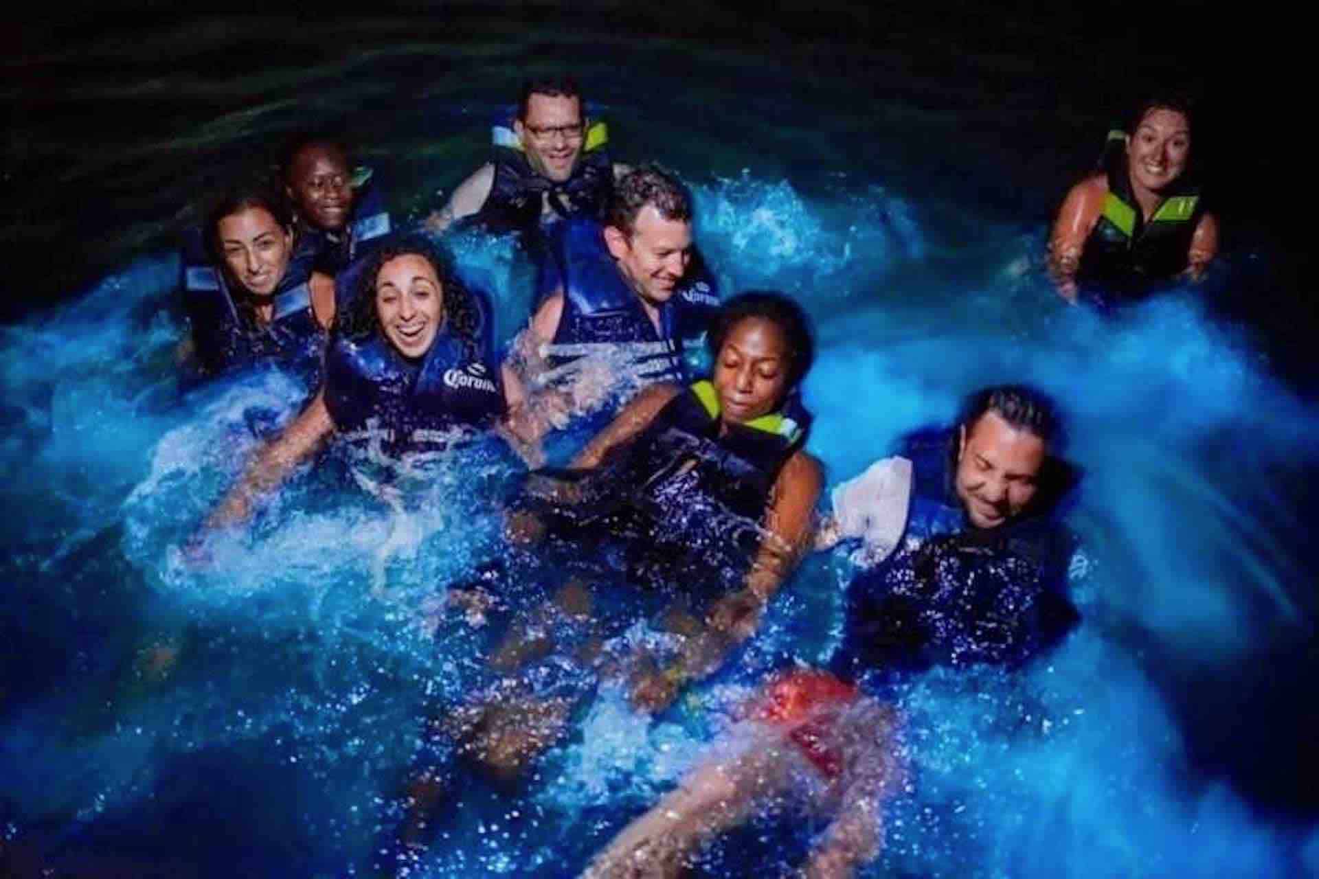 Bocas del Toro bioluminescense tour group in water