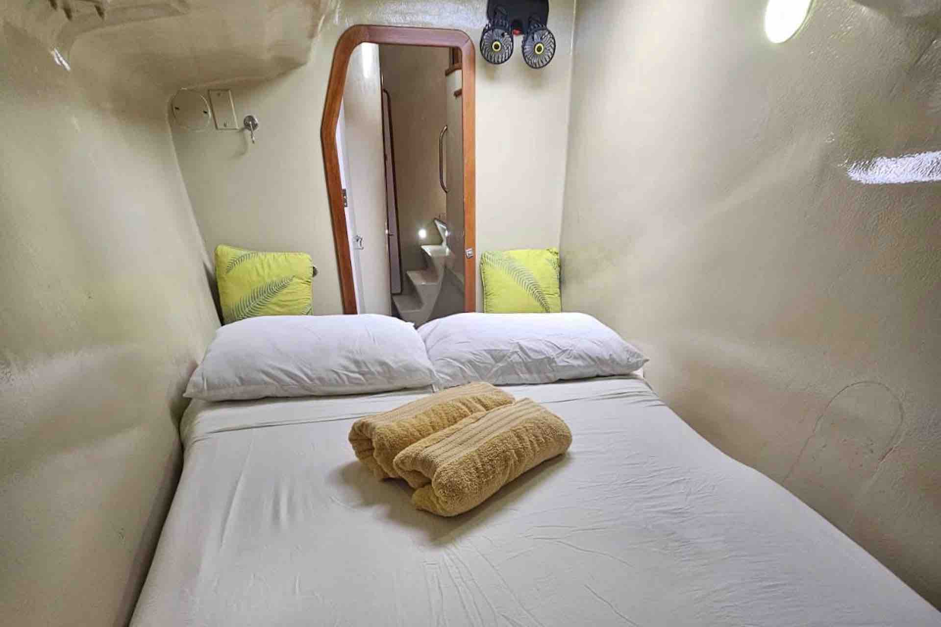Sail San Blas Sailing catamaran Admiral 40 bedroom 2