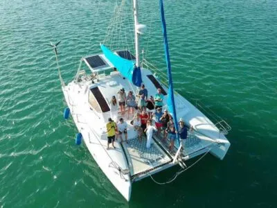 Navega San Blas Catamarán a vela Admiral 40 vista dron