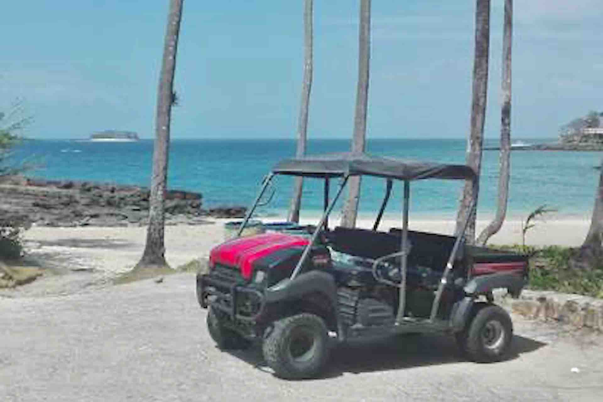 Contadora Las Perlas Island electric cart beach (1)